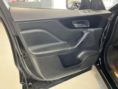 Jaguar F-Pace 2.0d R-Sport awd 180cv auto Nero usata Torino