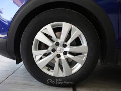 Peugeot 3008 BlueHDi 120 S&amp;S EAT6 Active Blu/Azzurro usata Pozzuoli