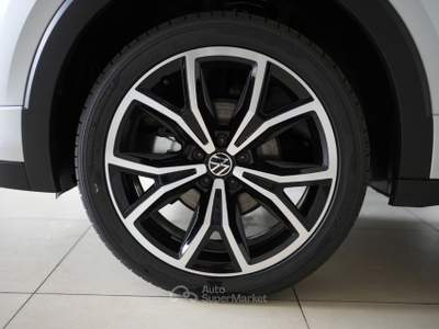 Volkswagen T-Cross 1.0 TSI 115 CV R-Line Plus Argento usata Pozzuoli