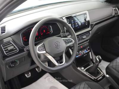 Volkswagen T-Cross 1.0 TSI 115 CV R-Line Plus Argento usata Pozzuoli