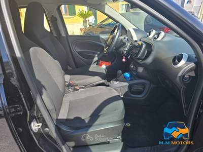 Smart ForFour 1.0 Youngster 71cv twinamic my18 Nero usata Civitanova Marche