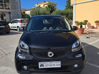 Smart ForFour 1.0 Youngster 71cv twinamic my18 Nero usata Civitanova Marche