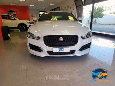Jaguar XE XE 2.0d R-Sport 180cv auto Bianco usata Porto Mantovano