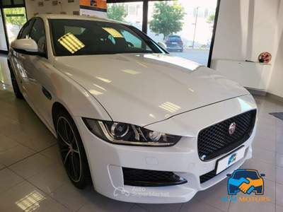 Jaguar XE XE 2.0d R-Sport 180cv auto Bianco usata Porto Mantovano