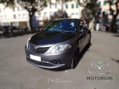 Lancia Ypsilon 1.2 5P GOLD ECOCHIC 69CV Grigio usata Livorno