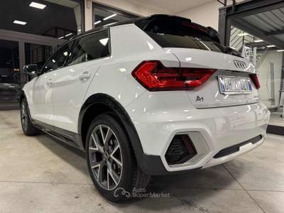Audi A1 citycarver 30 TFSI S tronic Admired Bianco usata Pollenza
