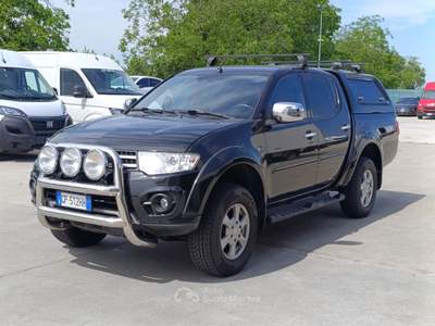 Mitsubishi L200 L200 d.cab 2.5 di-d Intense Plus 178cv N1 E5 usata Verona