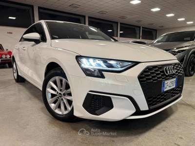 Audi A3 SPB 30 g-tron S tronic Business Bianco usata Pollenza