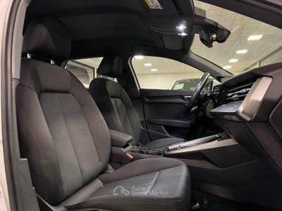 Audi A3 SPB 30 g-tron S tronic Business Bianco usata Pollenza
