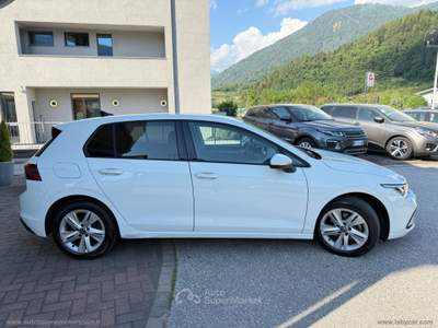 Volkswagen Golf Golf 2.0 TDI 150 CV DSG SCR Style Bianco usata CALDONAZZO
