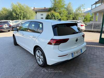 Volkswagen Golf Golf 2.0 TDI 150 CV DSG SCR Style Bianco usata CALDONAZZO