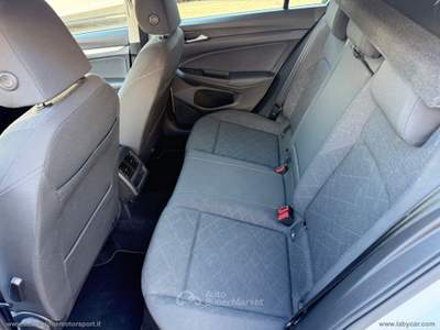 Volkswagen Golf Golf 2.0 TDI 150 CV DSG SCR Style Bianco usata CALDONAZZO