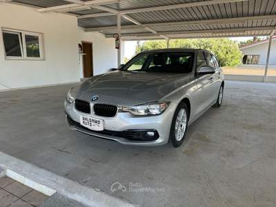 BMW Serie 3 318i 318i Touring Business Advantage aut. Argento usata San Michele Salentino