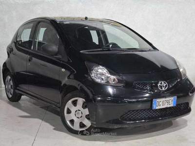 Toyota Aygo 68cv usata Sedriano
