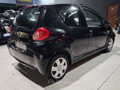 Toyota Aygo 68cv usata Sedriano