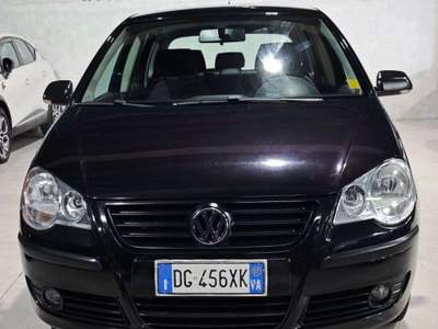 Volkswagen Polo Benzina Neopatentati Km 100.000 usata Sedriano