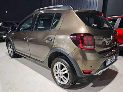 Dacia Sandero Stepway Benzina Neopatentati Km 75.000 usata Sedriano