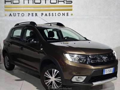 Dacia Sandero Stepway Benzina Neopatentati Km 75.000 usata Sedriano