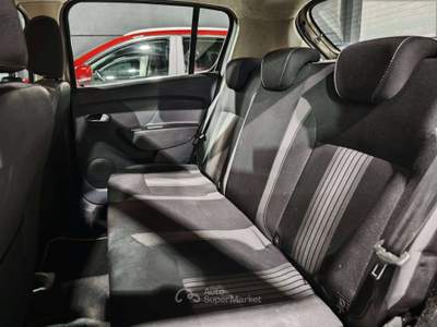 Dacia Sandero Stepway Benzina Neopatentati Km 75.000 usata Sedriano