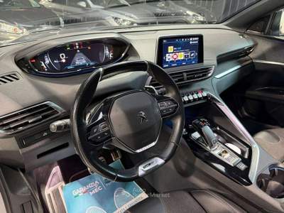 Peugeot 5008 131cv usata Sedriano