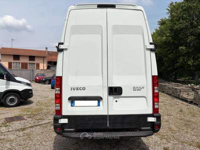 Iveco Daily 3.0 MJT PASSO MEDIO TETTO ALTO !!! Bianco usata Cinisello Balsamo