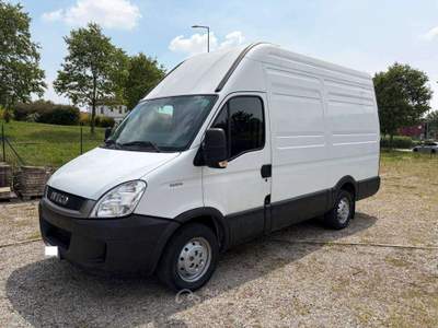 Iveco Daily 3.0 MJT PASSO MEDIO TETTO ALTO !!! Bianco usata Cinisello Balsamo