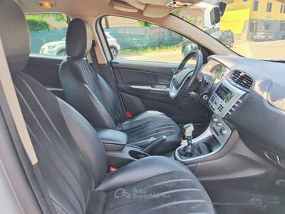 Lancia Delta  Argento usata TORINO