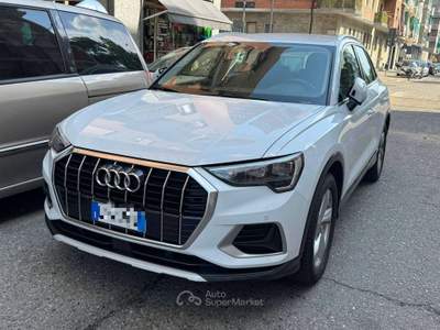 Audi Q3 Q3 II 2018 35 2.0 tdi Business Advanced s-tronic Bianco usata Torino
