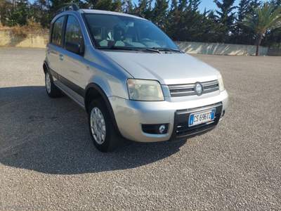 Fiat Panda Panda 1.2 4x4 Grigio usata Gibellina Fiat Panda Panda 1.2 4x4 Grigio usata Gibellina