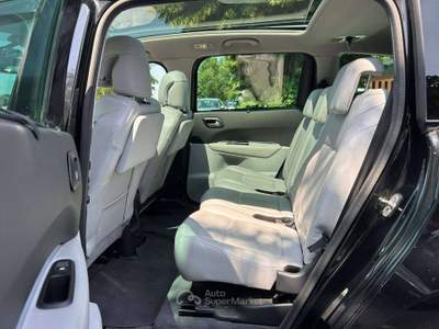 Peugeot 5008 5008 I 2011 1.6 e-hdi 8v Family s Nero usata Inzago