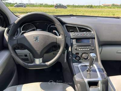 Peugeot 5008 5008 I 2011 1.6 e-hdi 8v Family s Nero usata Inzago