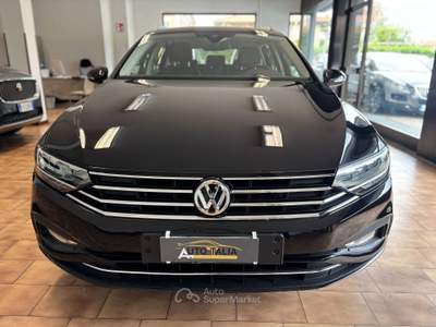 Volkswagen Passat 1.6 tdi Business 120cv dsg*EURO6DTEMP Nero usata Carvico