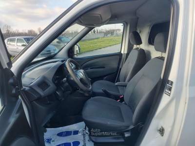 Fiat Doblò Doblo 1.4 tjt natural power Emotion 120cv usata Cassinetta di Lugagnano