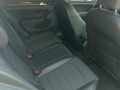 Volkswagen Golf 1.6TDI 110CV R-LINE Bianco usata Varese