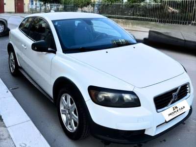 Volvo C30 D Kinetic *Tagliando OK* Bianco usata Bari