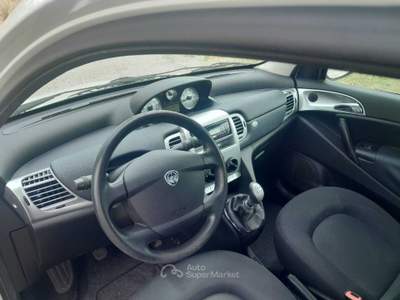 Lancia Ypsilon Lancia ypsilon 1.2 benzina usata Policoro