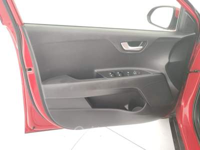 Kia Stonic  1.4 mpi style 100cv Rosso usata Livorno