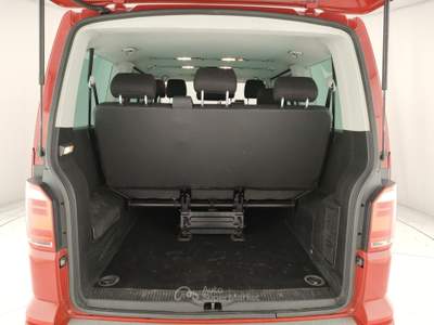 Volkswagen Caravelle Caravelle 2.0 tdi 150cv dsg comfortline Rosso usata Porto Mantovano