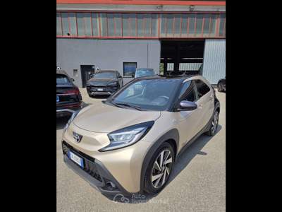 Toyota Aygo X  -  1.0 lounge 72cv Giallo usata Piacenza