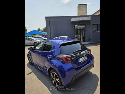 Toyota Yaris  - yaris 1.5h trend Blu/Azzurro usata Piacenza