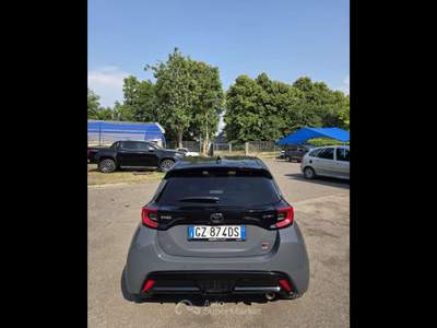 Toyota Yaris  - yaris 1.5h 130 gr sport Grigio usata Piacenza