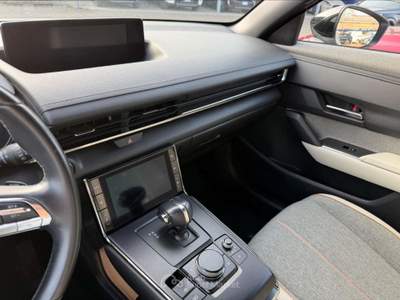 Mazda MX-30  -  35,5kwh launch edition obc 7,4kw Bianco usata Piacenza