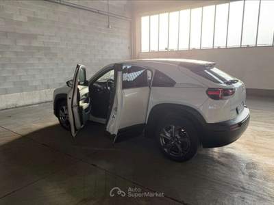 Mazda MX-30  -  35,5kwh launch edition obc 7,4kw Bianco usata Piacenza