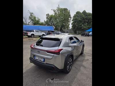 Lexus UX  - ux 250h 2.0 premium 4wd cvt Argento usata Piacenza