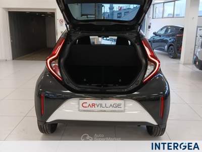 Toyota Aygo Aygo x 1.0 trend air 72cv Bianco usata Sesto Fiorentino