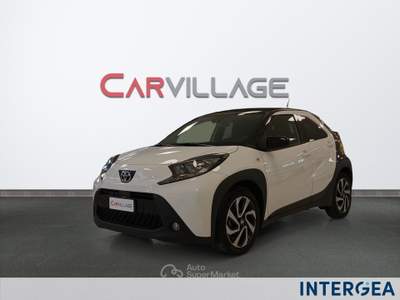 Toyota Aygo Aygo x 1.0 trend air 72cv Bianco usata Sesto Fiorentino