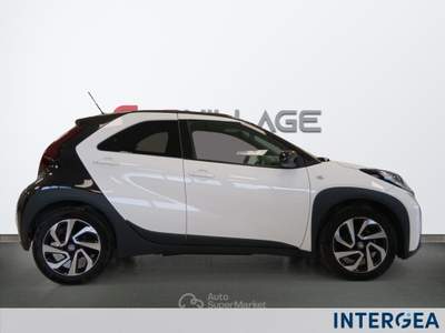 Toyota Aygo Aygo x 1.0 trend air 72cv Bianco usata Sesto Fiorentino