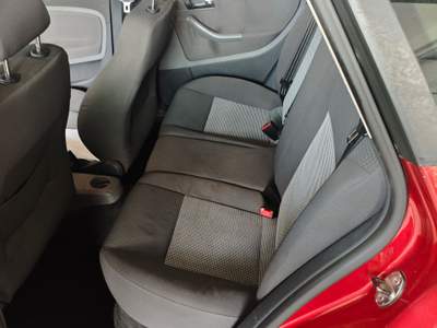 Seat Ibiza Usato in ottime condizioni Rosso usata Perosa Argentina