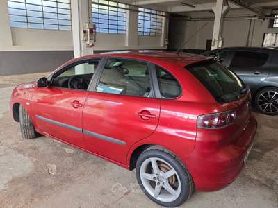 Seat Ibiza Usato in ottime condizioni Rosso usata Perosa Argentina