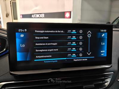 Peugeot 3008 3008 BlueHDi 130 S&S EAT8 Allure Pack Bianco usata RENDE